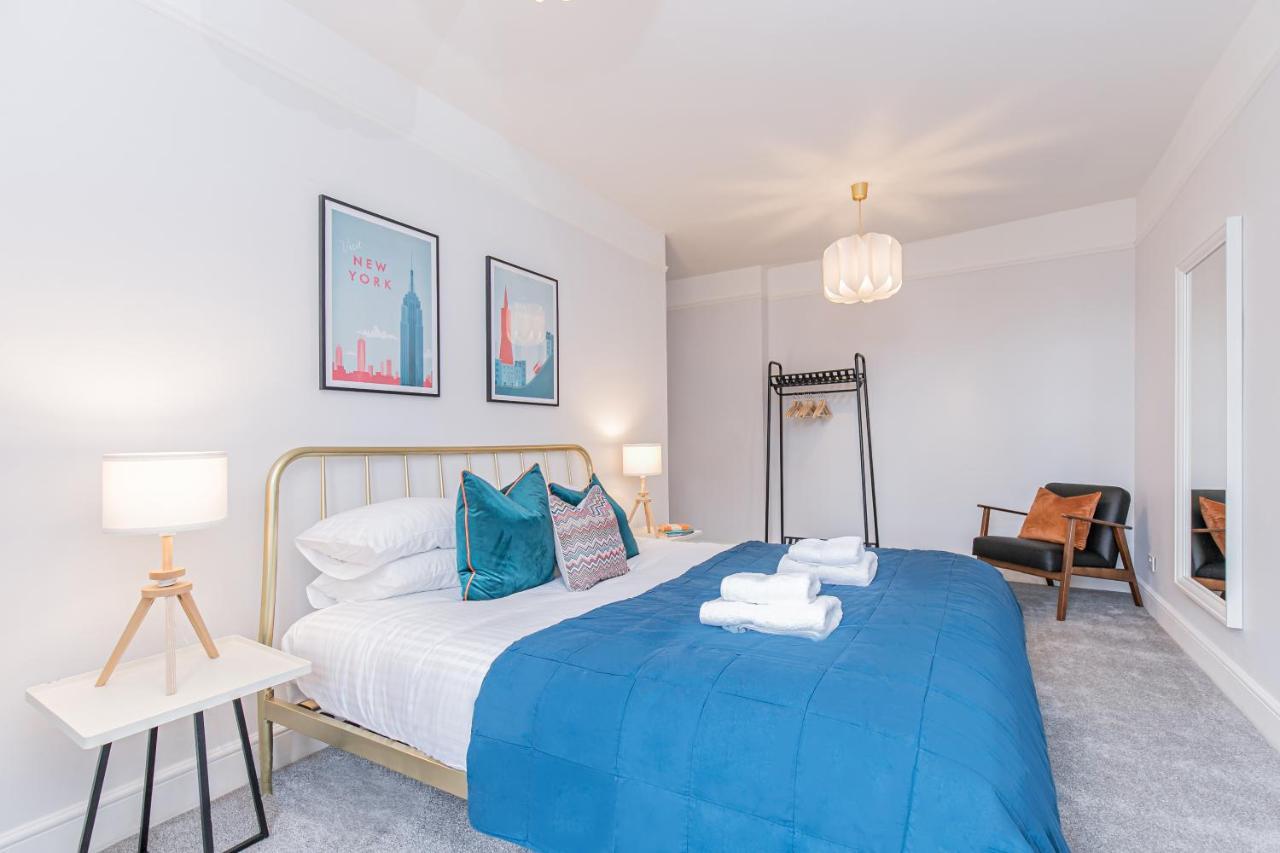 Oxfordshire Living - The Spencer Apartment - Woodstock Bagian luar foto