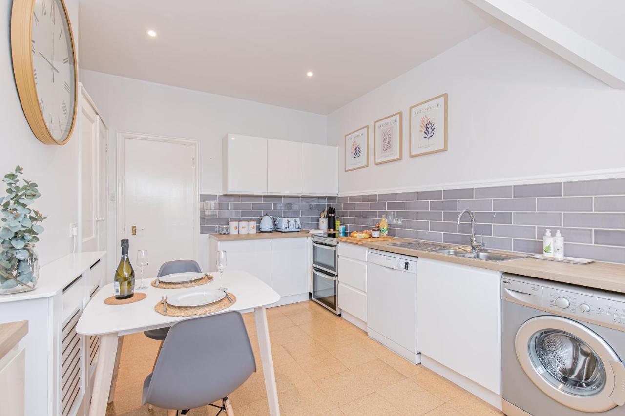Oxfordshire Living - The Spencer Apartment - Woodstock Bagian luar foto