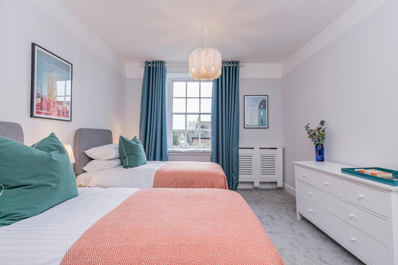 Oxfordshire Living - The Spencer Apartment - Woodstock Bagian luar foto